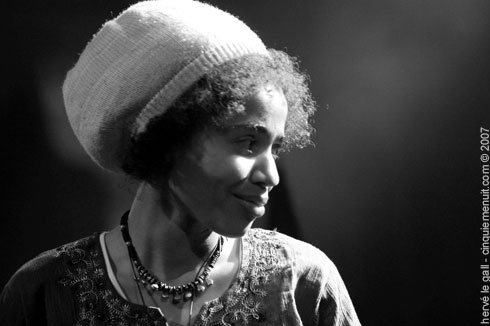 nneka-festival-artrock-2007