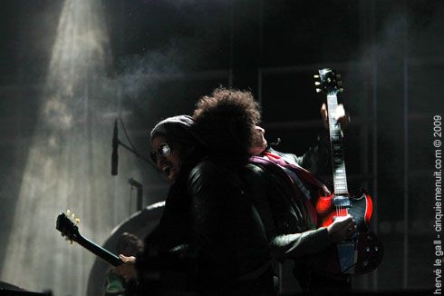 lenny-kravitz-charrues-2009