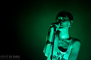 yelle-vieilles-charrues-par-herve-le-gall-2011