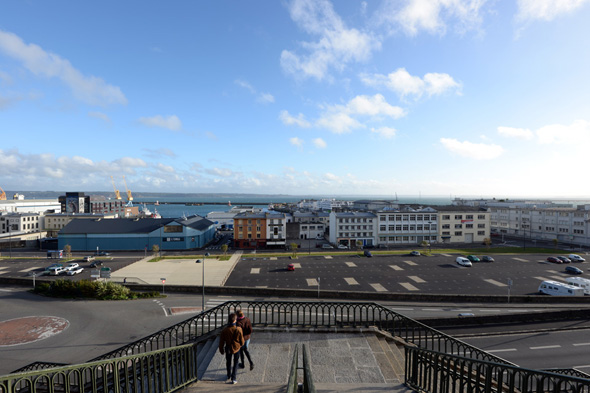 vue-sur-la-rade-de-brest-shots-2013