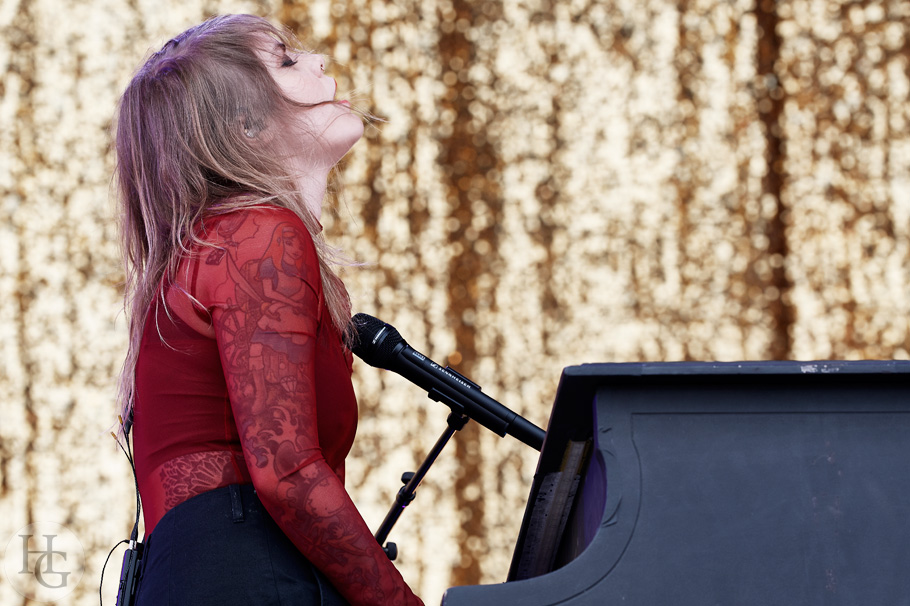 coeur de pirate vieilles charrues juillet 2018 par hervé le gall